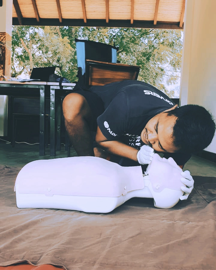Emergency First Responder (EFR)