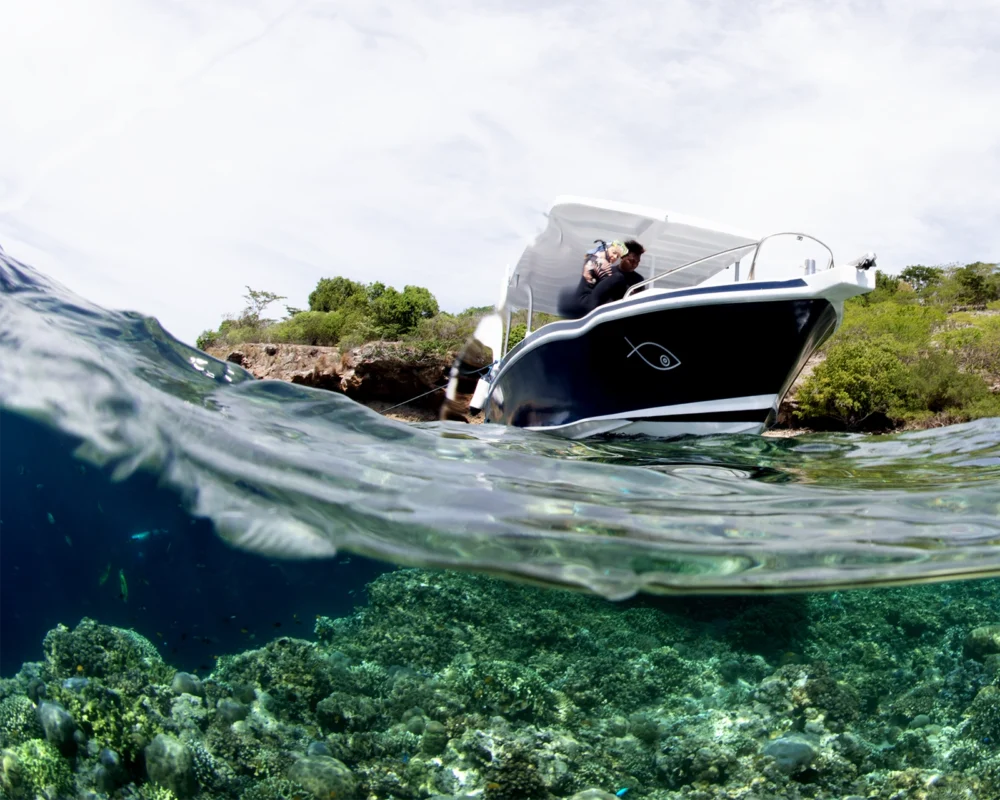 Dive boat trip to Menjangan Island (image credit: Ken Findlay)